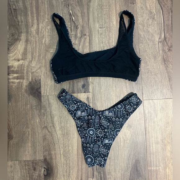 Jypsea Local Bikini Set, Top Size M, Bottoms Size S, Black Alchemy Pattern - Picture 2 of 6